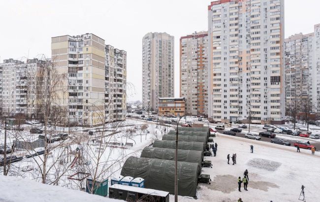 Опалення на Троєщині в Києві повернули, але кілька будинків без тепла: в чому причина