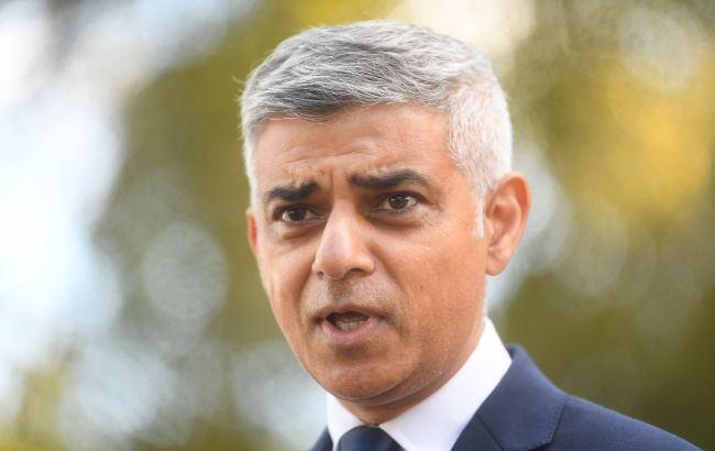 Мэр Лондона изменил решение о передаче использованных автомобилей Украине