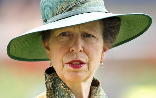 Королівський стиль: 5 правил, які демонструє принцеса Анна у своїх образах