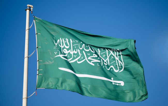 Саудовская Аравия пригрозила Ирану "серьезными последствиями" за удары по братским странам