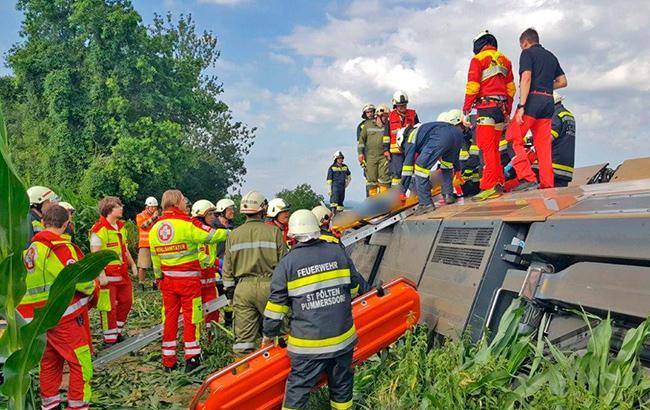 В Австрии поезд сошел с рельсов из-за превышения скорости