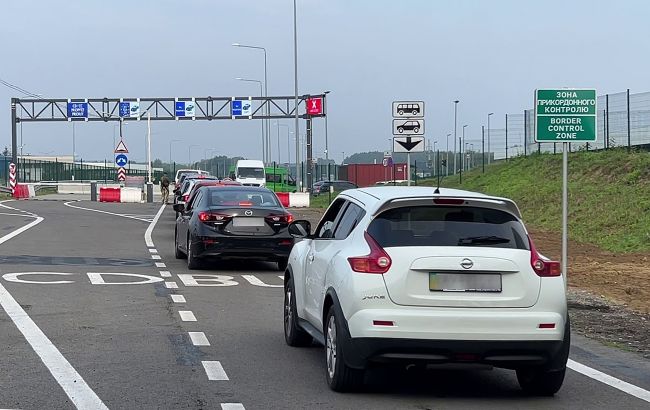 Виїзд з України для частини жінок-депутатів: Кабмін оприлюднив постанову