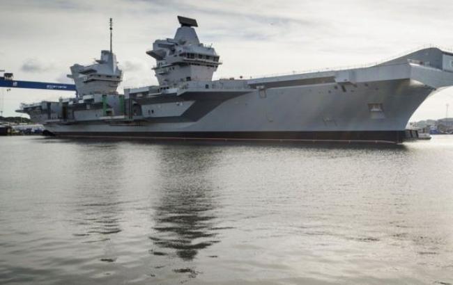 Найбільший британський авіаносець в історії виходить у море