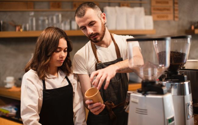 9 лучших вакансий для сезонной подработки: где и сколько можно заработать летом