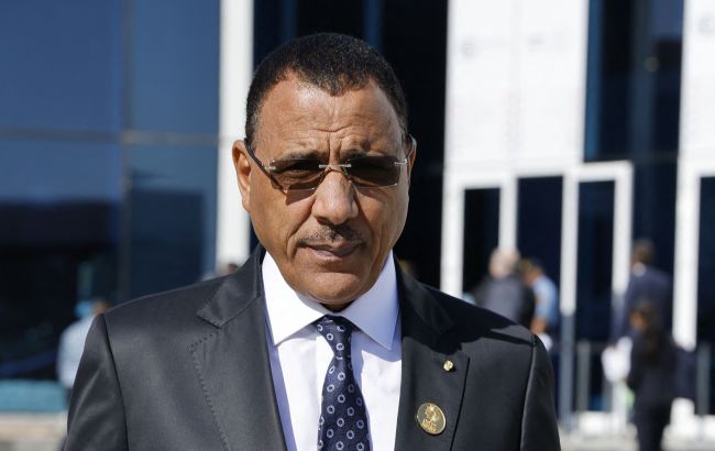 Заколотники в Нігері відмовились звільнити президента, армія висунула ультиматум, - ЗМІ