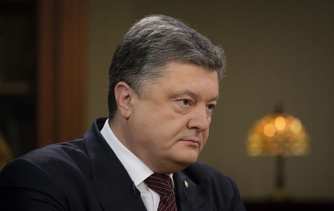 Порошенко одобрил повышение акцизов на алкогольные и табачные изделия