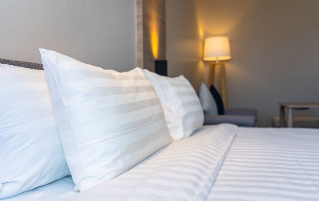 Як старим простирадлам і підковдрі повернути білий колір натуральним відбілювачем