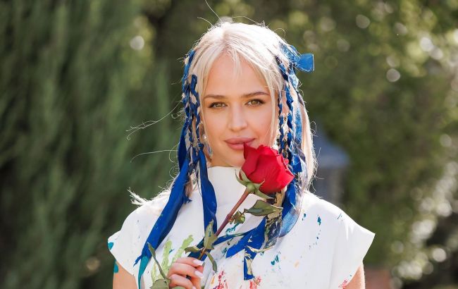 Переможниця "Холостяка" зачарувала звабливим образом у новій фотосесії