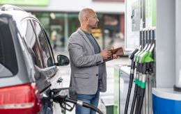 Дизель уже под 93 грн, бензин и газ дорожают: АЗС повысили цены на топливо