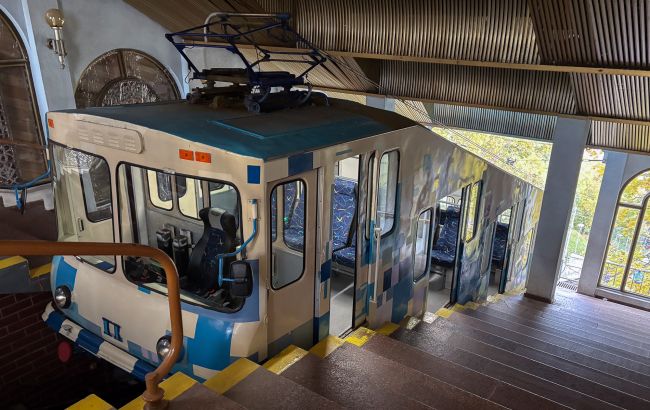 В Киеве останавливают фуникулер: в КГГА назвали даты и объяснили, что случилось