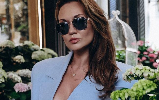 "Не хочу до дому без світла": зірка "Сватів" похвалилася відпочинком за кордоном (відео)