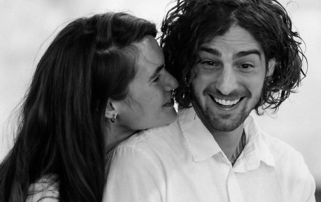 Дантес і Кацуріна публічно зізналися одне одному у коханні і замилували мережу сімейними фото