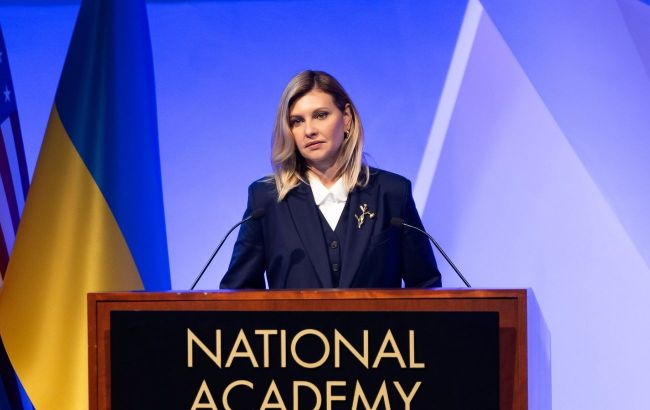 Показала особливу брошку. Зеленська у США зустрілася з першими леді і джентльменами