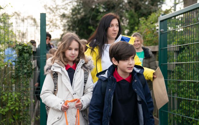 Без підручників і з мінімумом домашніх завдань: українка розповіла про навчання у британській школі