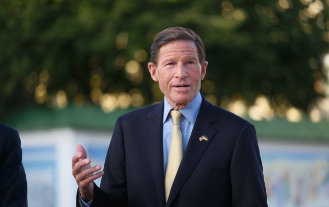 США можуть запровадити 500% мита для покупців російської нафти, - сенатор