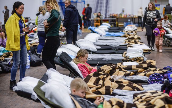 Вернулась к бабушке и дедушке спустя три года: из оккупации спасли 13-летнюю девочку