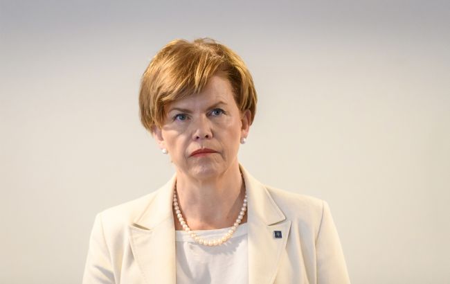 Глава МИД Латвии призвала Трампа не затягивать новые санкции против России