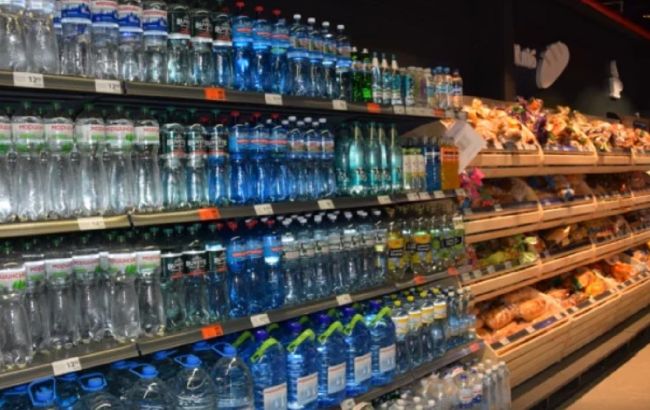 Головна брехня про лікувальну "мінералку" у пляшках, в яку всі вірять