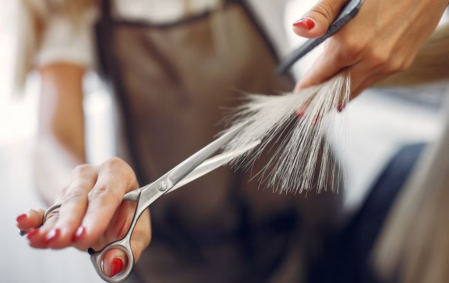 Яка стрижка підійте жінкам у віці (иллюстрація: freepik.com)