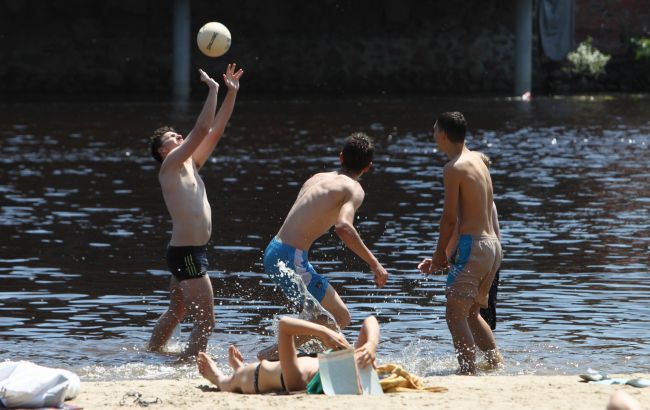 На курортах Украины море прогреется до +23: подробный прогноз погоды на выходные