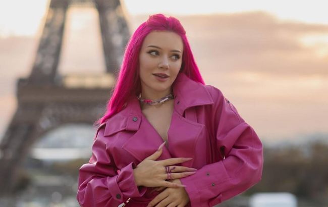 Каблучка за 1 мільйон гривень і 5 тисяч троянд. Українська блогерка виходить заміж (відео)