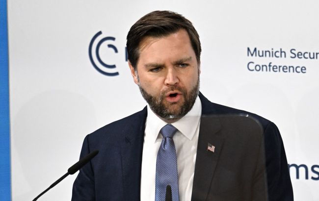 "Можемо домовитися щодо України, але турбують інші загрози". Про що сказав Венс у Мюнхені