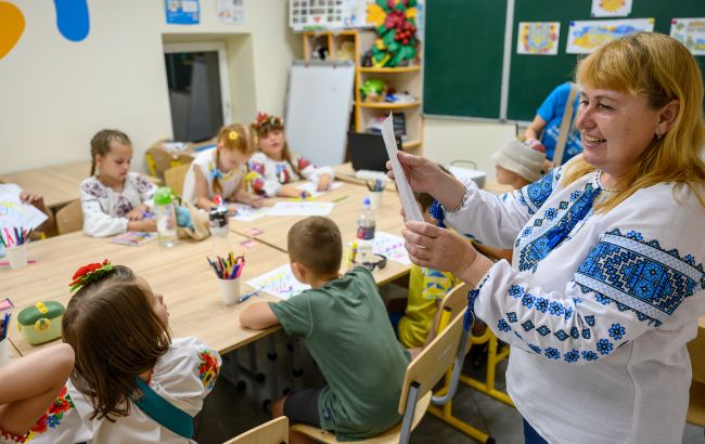 Начальная школа по-новому: какую образовательную программу утвердило МОН и что она меняет