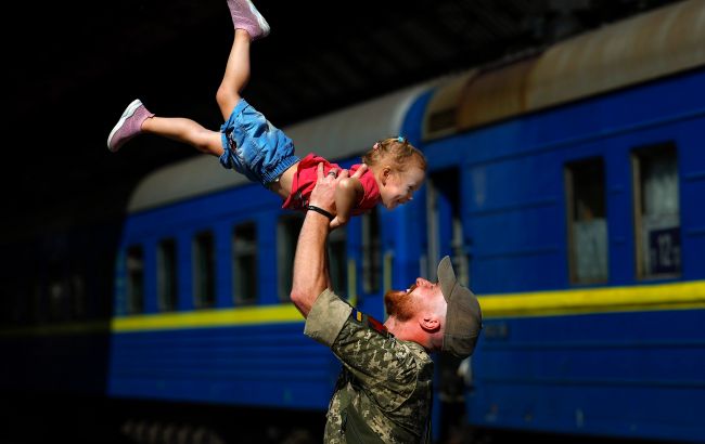 Мінреінтеграції пояснило, як отримати інформацію про людину у полоні