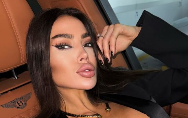 Депутат подарил "украинской Кардашьян" часы за 8 миллионов