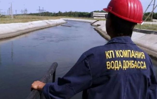 Автомобиль компании "Вода Донбасса" попал под обстрел в Донецкой области