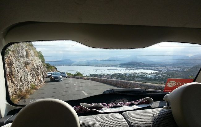 Пам'ятка водієві: як їздити в Іспанії на авто з українськими номерами