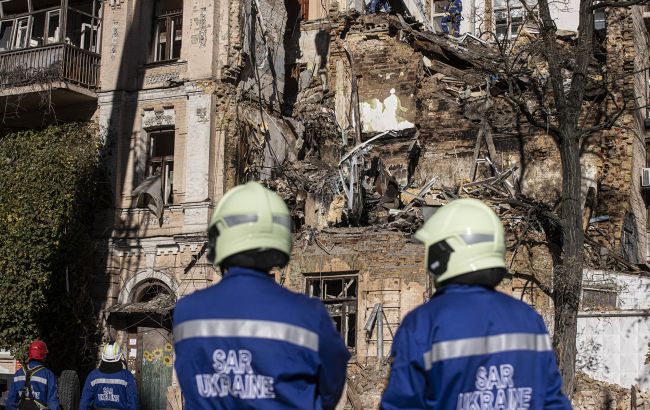 Атака дронів, віялові відключення світла та загроза для Каховської ГЕС: головне за тиждень