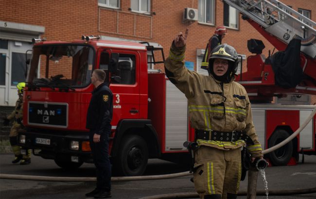 Пошкоджена висотка в Києві та "Кинджали" на Хмельниччину: все про наслідки обстрілу