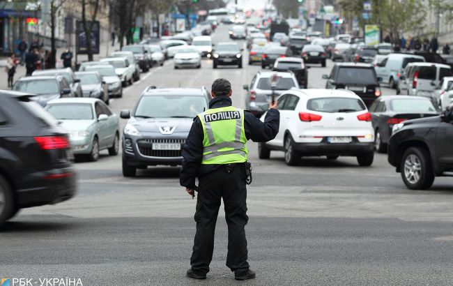 В августе ограничат движение транспорта на шести улицах Киева
