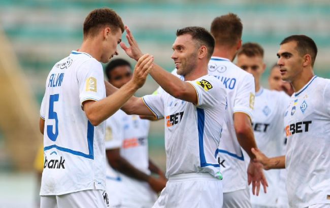 Сенсації 4-го туру УПЛ: "Динамо" розгромило "Полісся", а "Карпати" ледве врятувалися від новачка