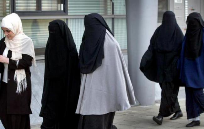 В кантоне Швейцарии запретили носить паранджу