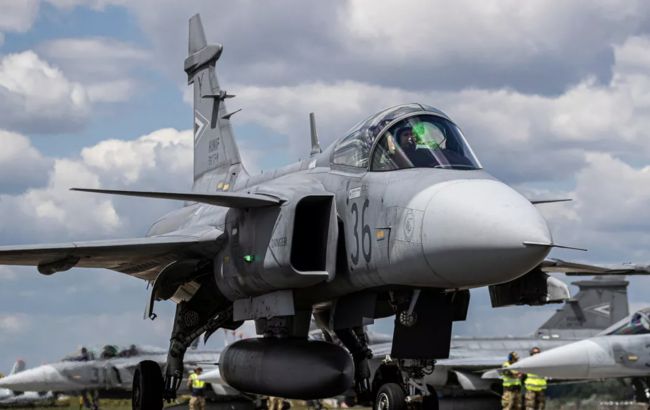 Воздушное пространство четырех стран Европы нарушил неизвестный самолет