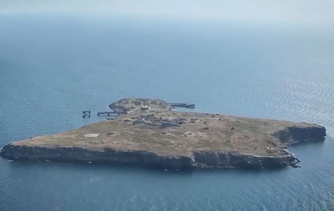 Форпост Украины в Черном море. Как сейчас выглядит легендарный остров Змеиный (видео)