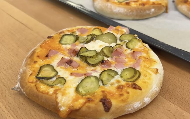 Міні-піца, як у школі: швидко, смачно та з доступних інгредієнтів