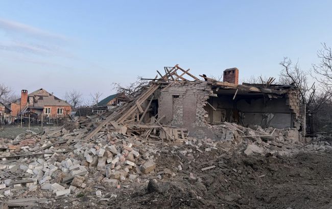 Россия сбросила ФАБы на Славянск: повреждены более 20 домов, среди раненых - ребенок