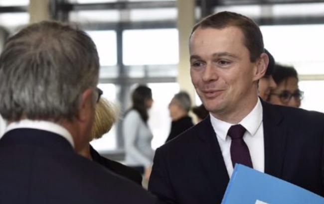 Во Франции оценили расходы из-за введения режима ЧП