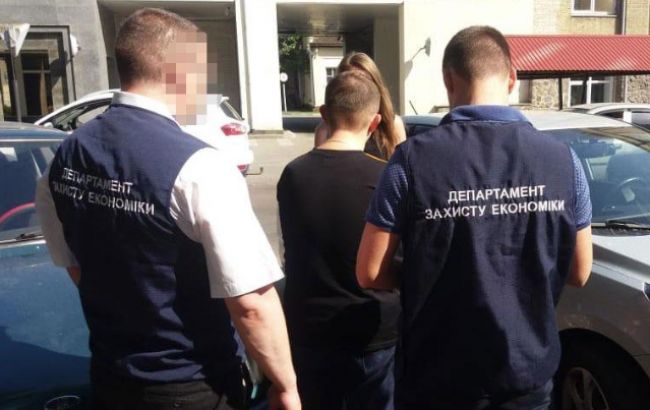 В Черкаській обл. на хабарі затримали помічника голови суду