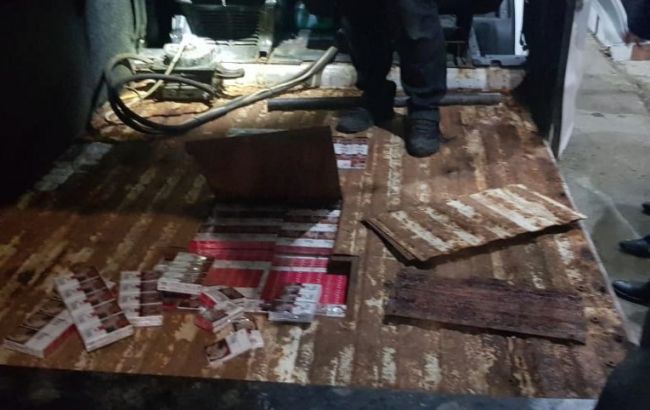 В Закарпатской обл. обнаружили контрабанду более 7 тыс. пачек сигарет