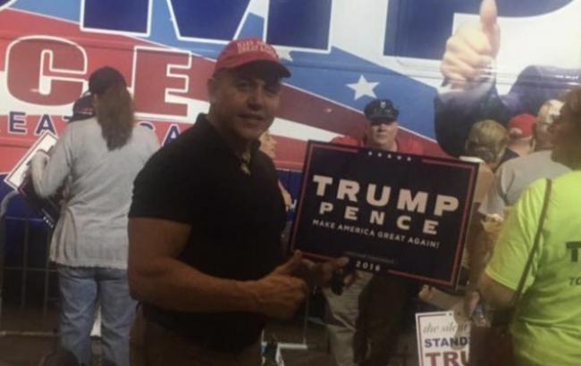 Подозреваемому в рассылке бомб в США предъявили обвинения