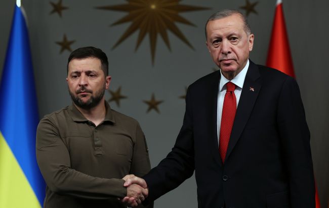 Однієї Туреччини мало для посередництва у перемовинах з РФ, - Зеленський