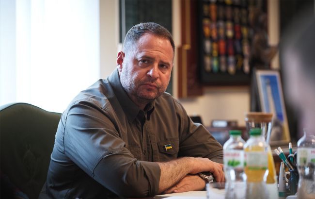 Західні санкції паралізують танкерний флот РФ: в ОП розповіли деталі