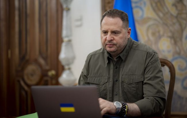 Поки в закритому форматі. Єрмак сказав, коли будуть перші драфти гарантій для України