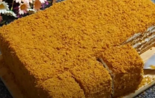 Ледачий медовик: домашній торт без клопоту, який підкорює з першого шматочка