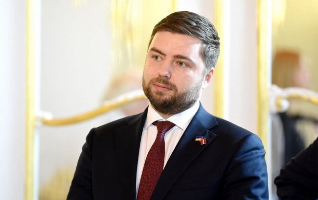 Зеленський звільнив посла України в Латвії: що про нього відомо