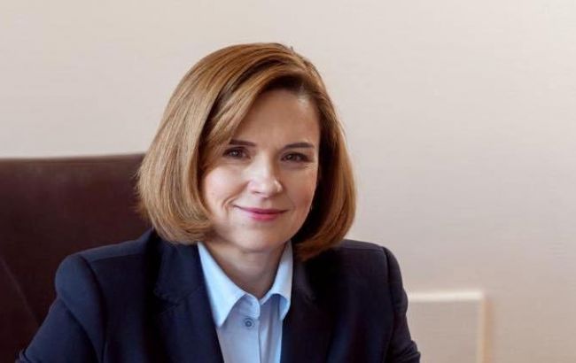 Учебный год в школах в Украине завершится дистанционно